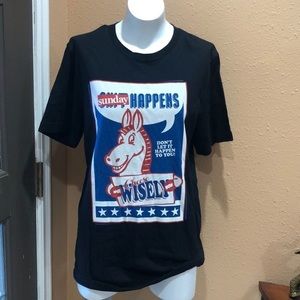 Sunday happens men’s black T-shirt